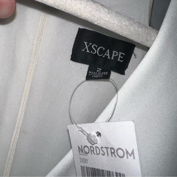 Xscape Tulip Hem Sleeveless Crepe Gown - Picture 4 of 8